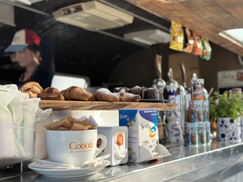 Broches, muffin e caffé Cove, il mix perfetto per una mattina in edizione Ryder Cup 2023